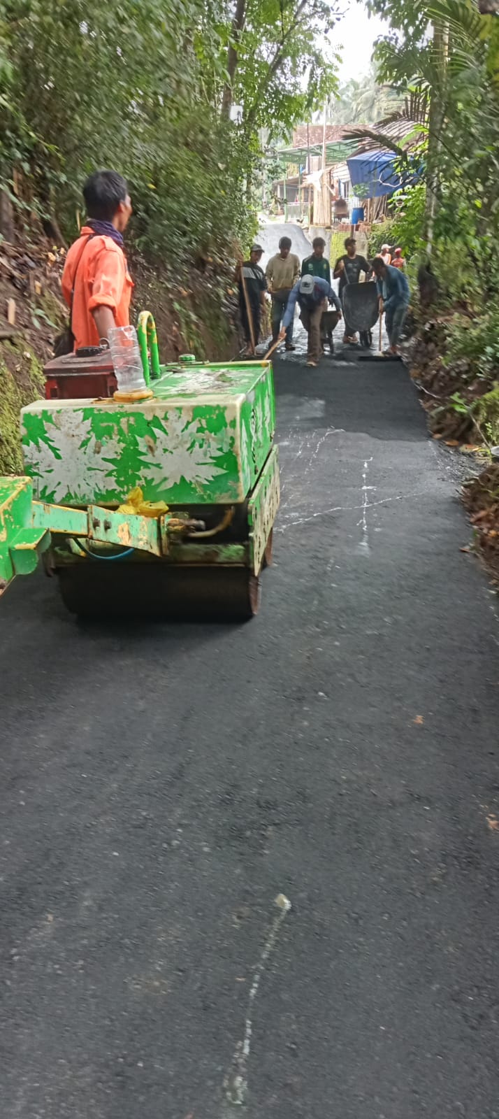 pengaspalan aspal hotmix murah semarang Pengaspalan jalan desa Semarang Timur