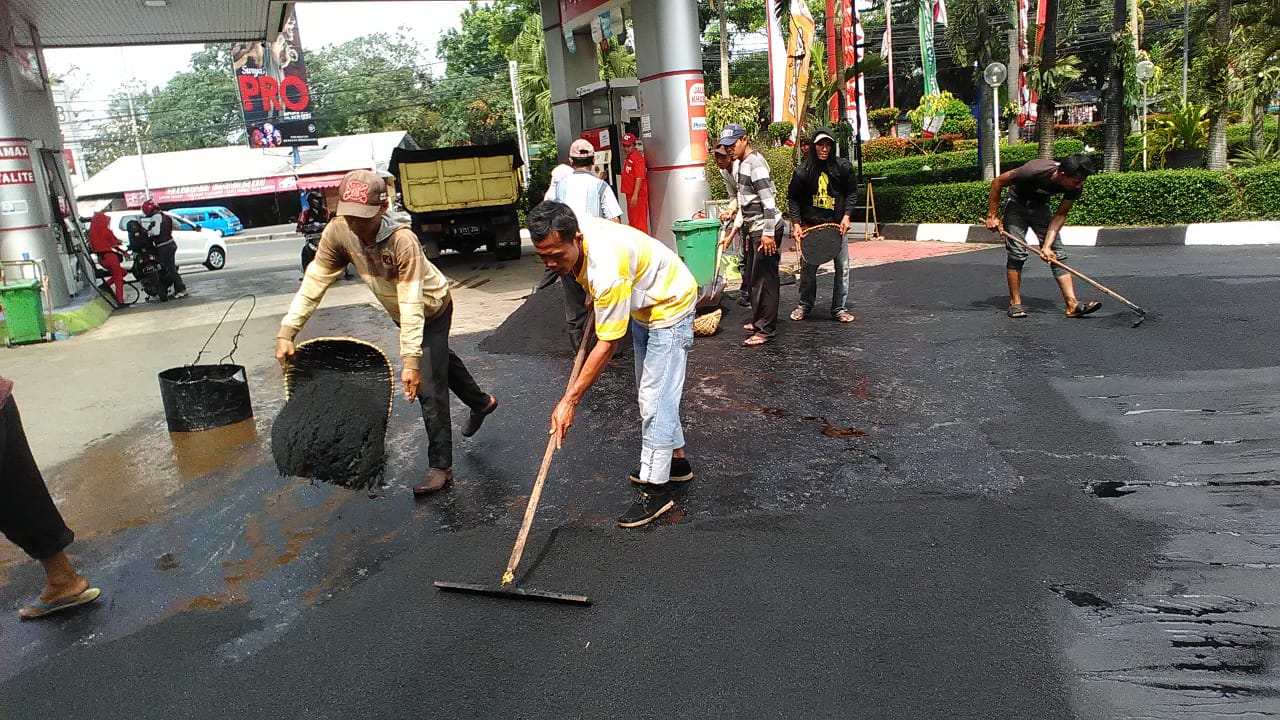 pengaspalan aspal hotmix murah semarang PENGASPALAN SPBU Gunungpati