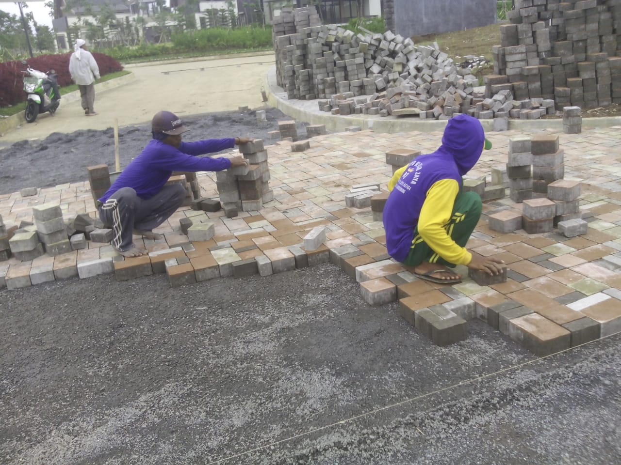 pengaspalan aspal hotmix murah semarang Pemasangan paving block perumahan Tembalang