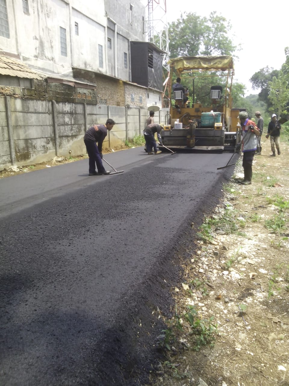 pengaspalan aspal hotmix murah semarang Pengaspalan jalan raya Semarang Utara