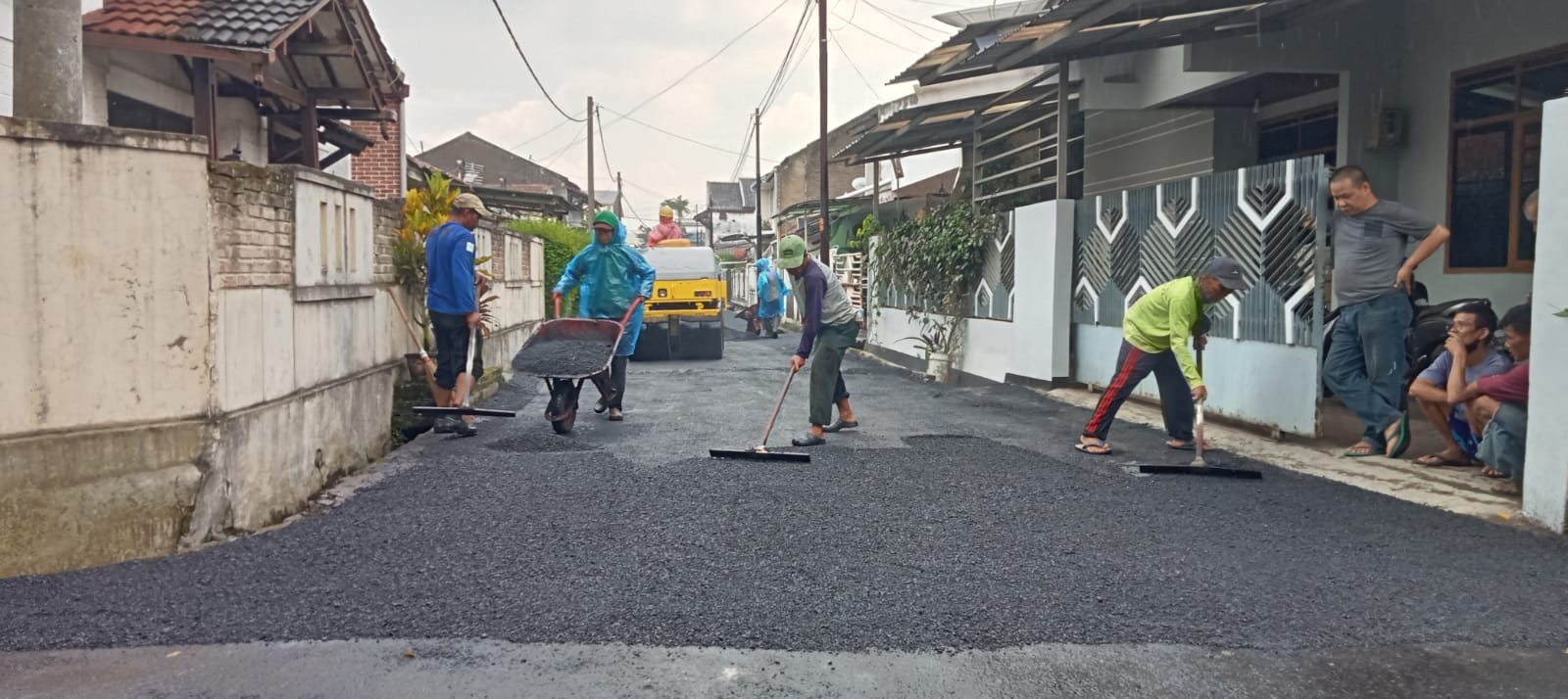 pengaspalan aspal hotmix murah semarang Pengaspalan murah jalan perumahan Semarang Selatan